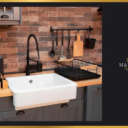 アパート Maison De Luxx A2